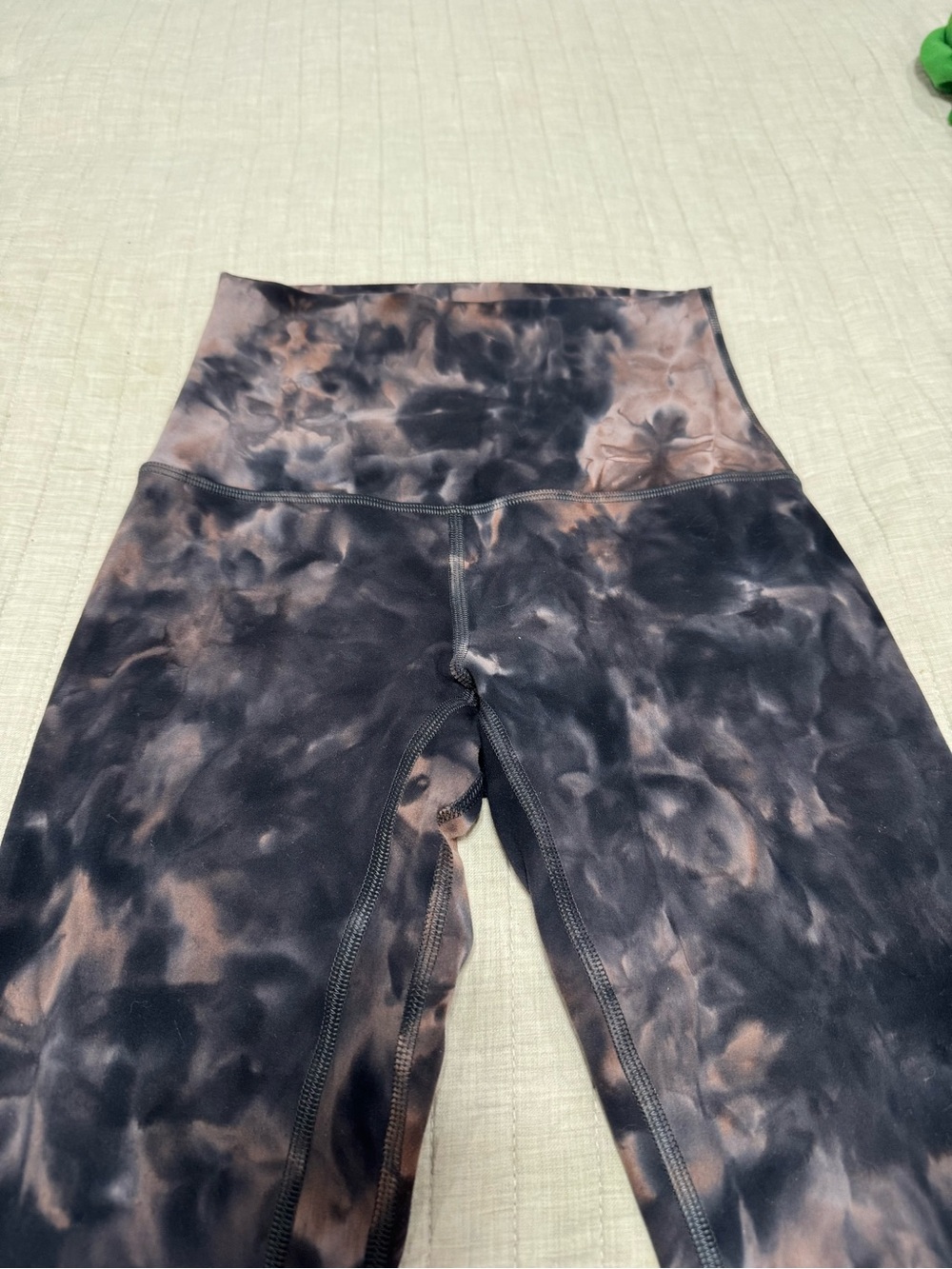 Lululemon Tie-Dye High-Waist Leggings - Black & Brown, Size 2, 25”